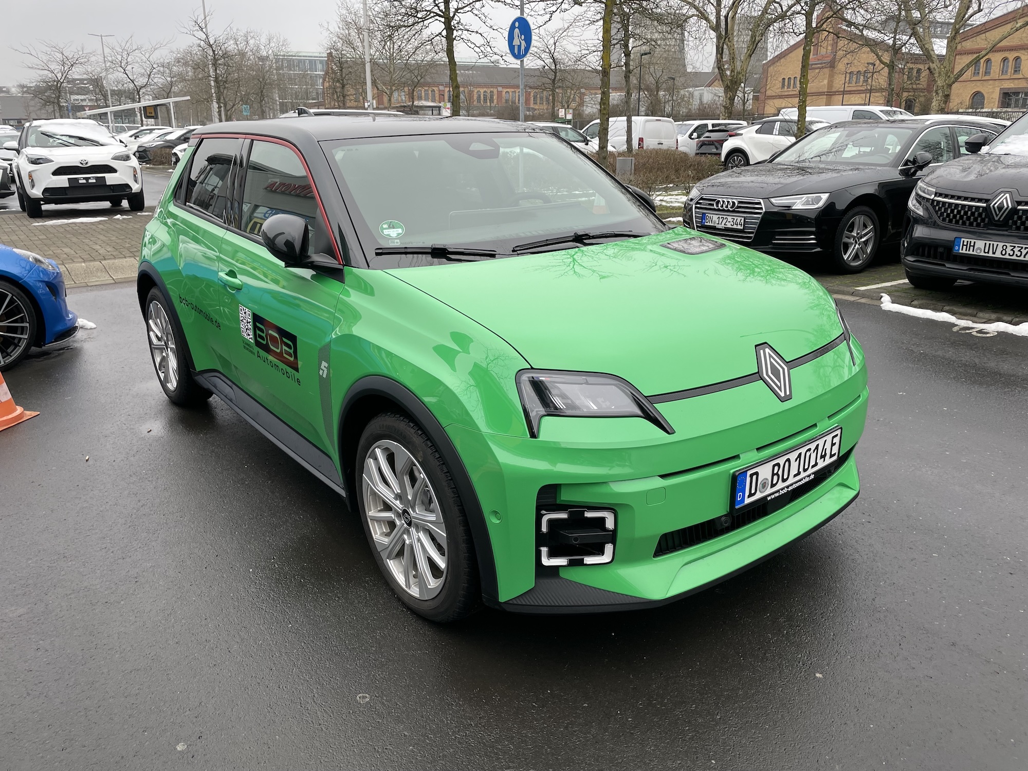 Renault 5 E-Tech Pop Green!